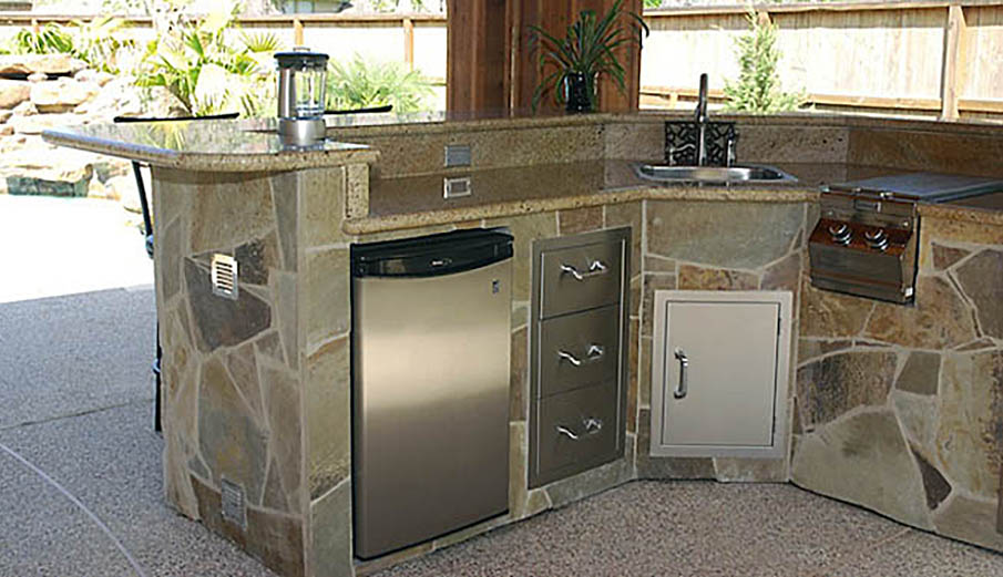 Extreme Outdoor Luxury Kitchens, Patio Kitchens, Kingwood TX.