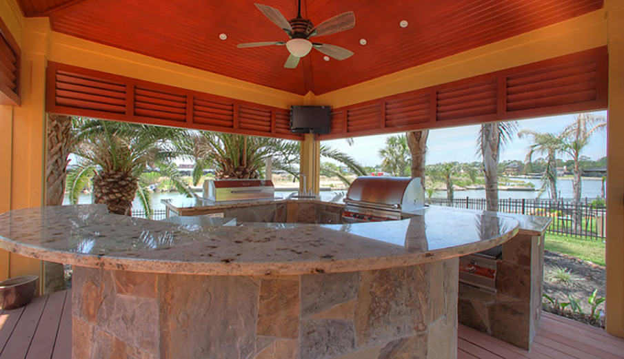 Extreme Outdoor Luxury Kitchens, Patio Kitchens, Kingwood TX.