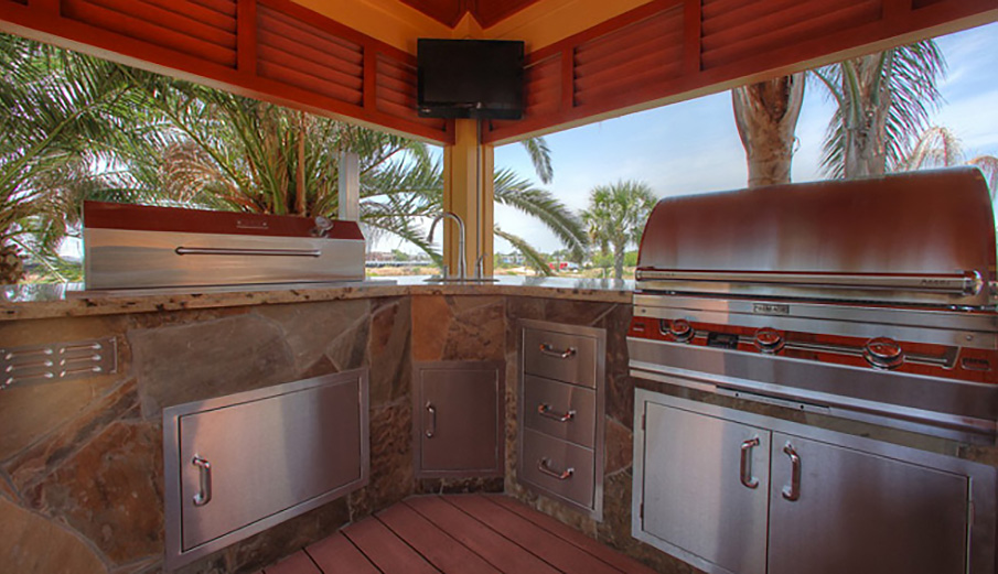 Extreme Outdoor Luxury Kitchens, Patio Kitchens, Kingwood TX.