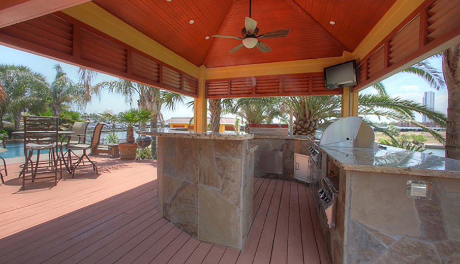 Extreme Outdoor Luxury Kitchens, Patio Kitchens, Kingwood TX.