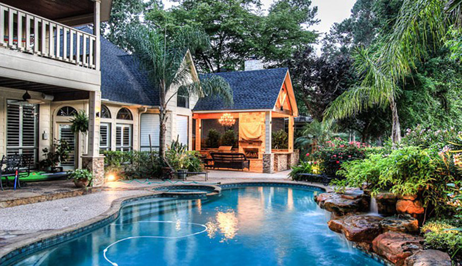 Extreme Outdoor Luxury Kitchens, Patio Kitchens, Kingwood TX.