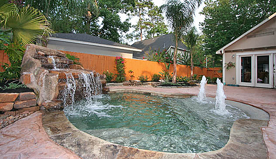 Water Features, Fountains, Waterscapes, Ponds, Waterfalls, Kingwood TX.